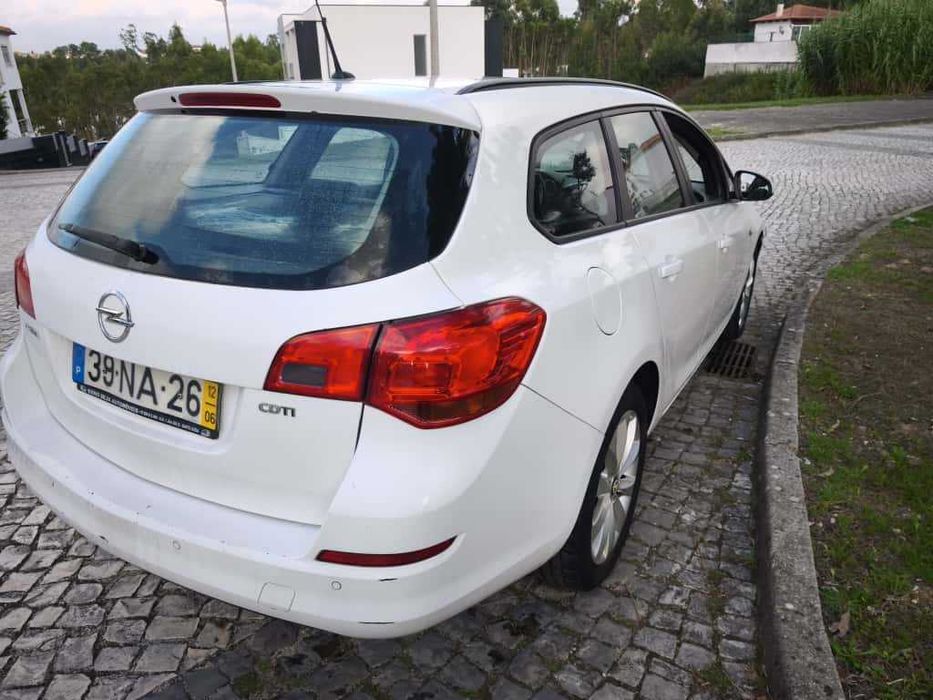Opel Astra J Sport Tourer  1.7 CDTI