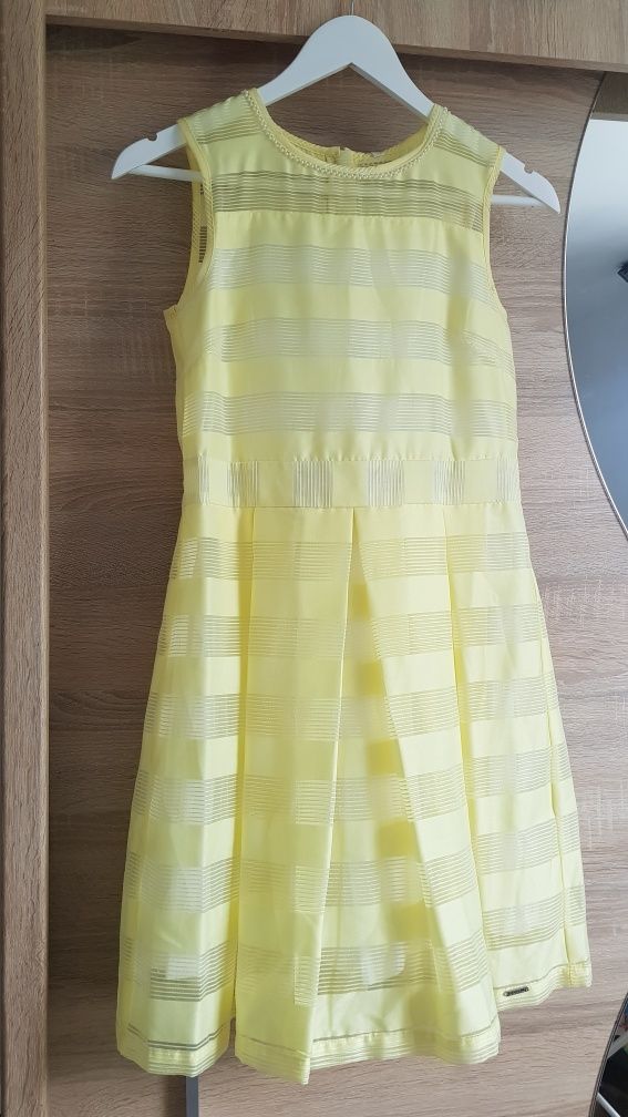 Elegancka sukienka