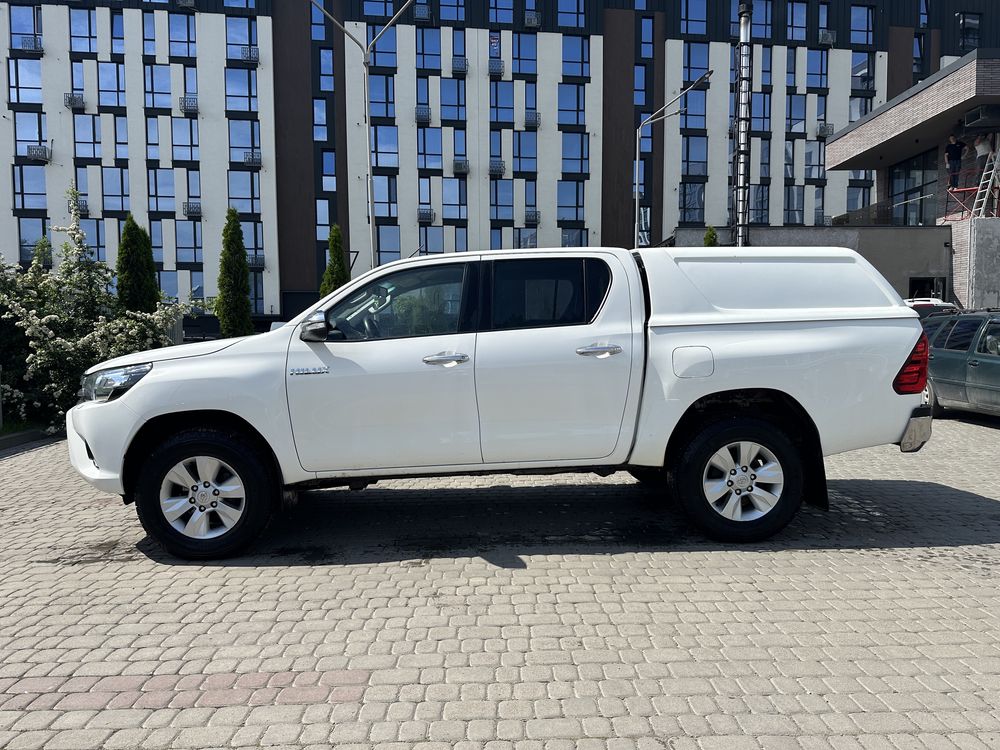 Toyota Hilux 2.4 2016р