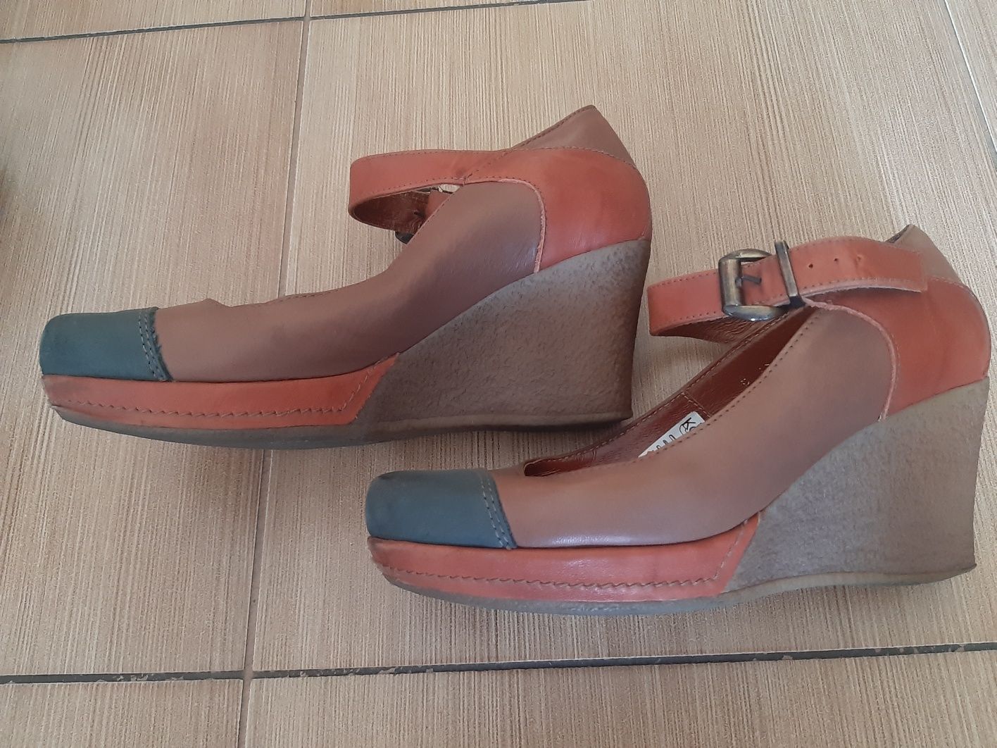 Buty skórzane Kordel roz.36 półbuty koturny