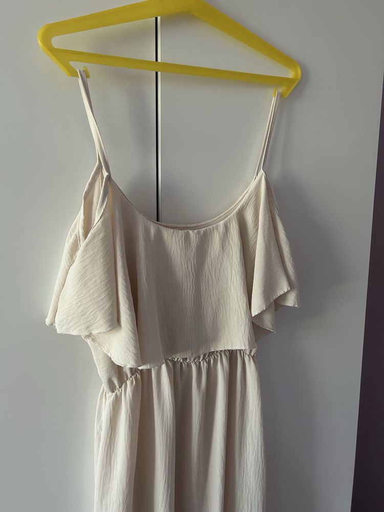 Elegancka sukienka hiszpanka M