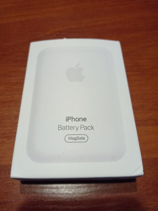 Продам повербанк до айфона.