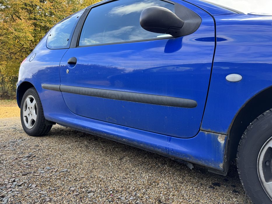 Peugeot 206 uszkodzony
