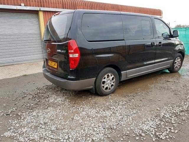 HYUNDAI i800 H1 2.5 CRDI Silnik Maska Zderzak Części