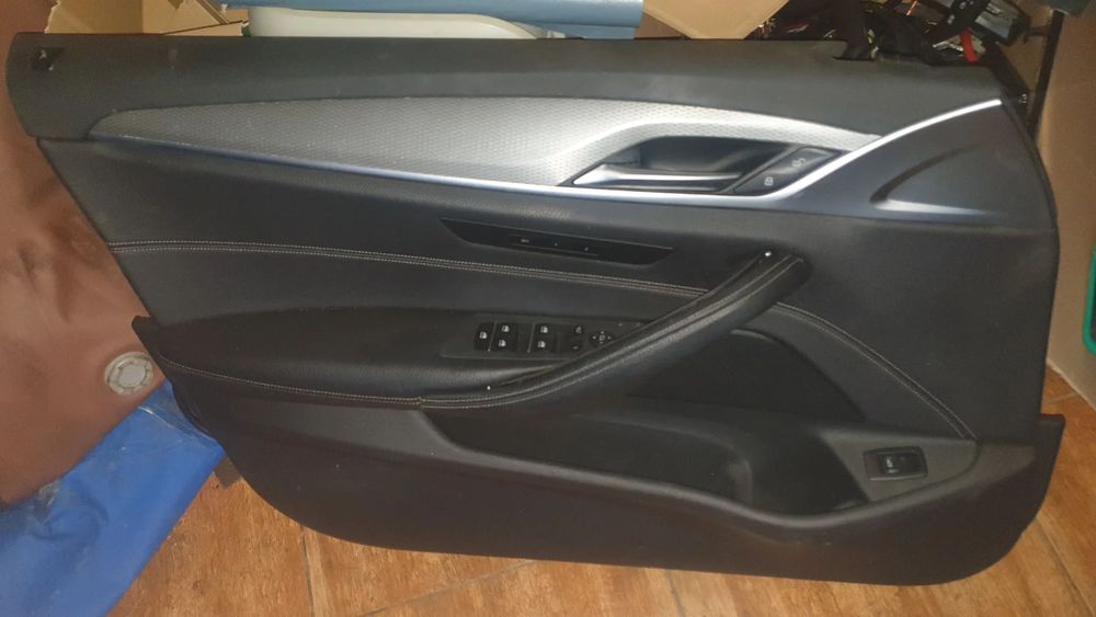 Bmw 5 g30 g31 boczek drzwi przód lewy tapicerka