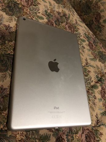 iPad 9geração 64GB semi novo com capa