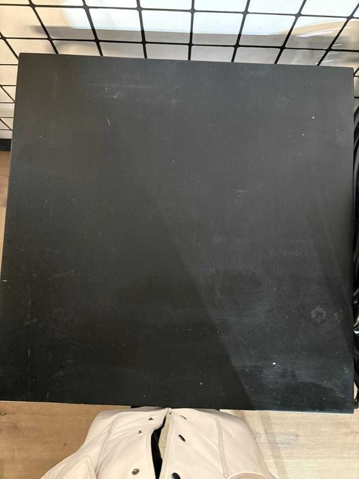 Conjunto de mesas e cadeiras para estabelecimento comercial