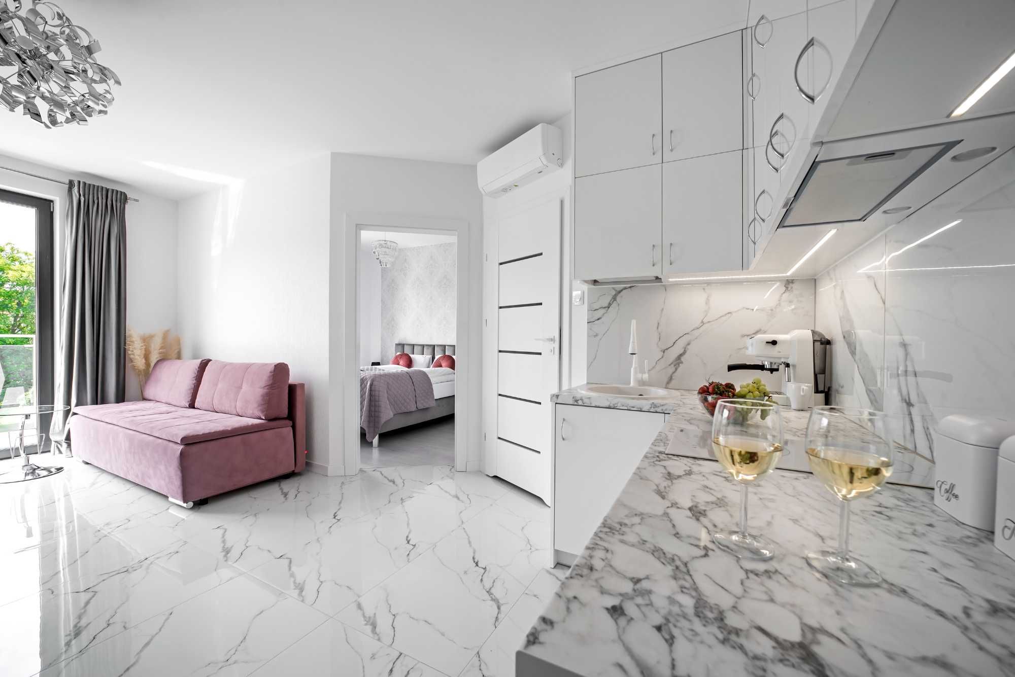 Apartamenty nad jeziorem sauna Mazury, nocleg domek mieszkania na doby
