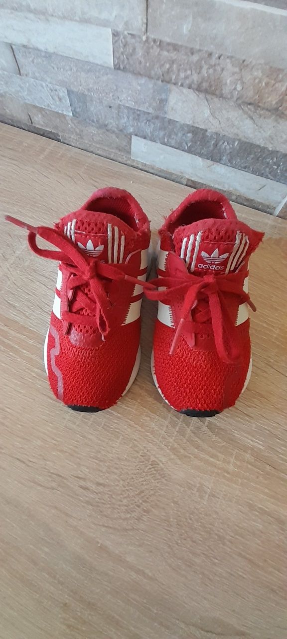 Adidasy czerwone rozmiar 23