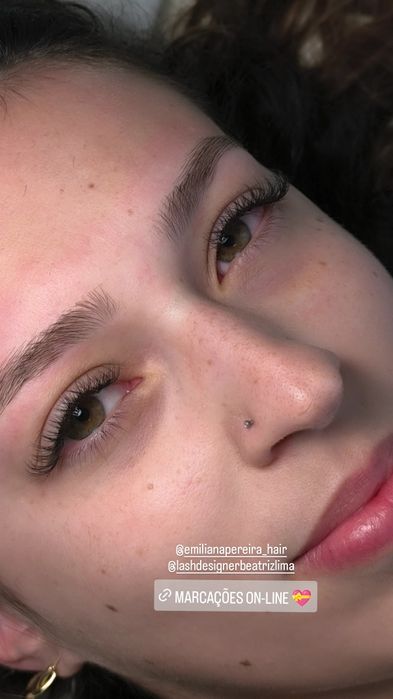 Alongamento de pestanas