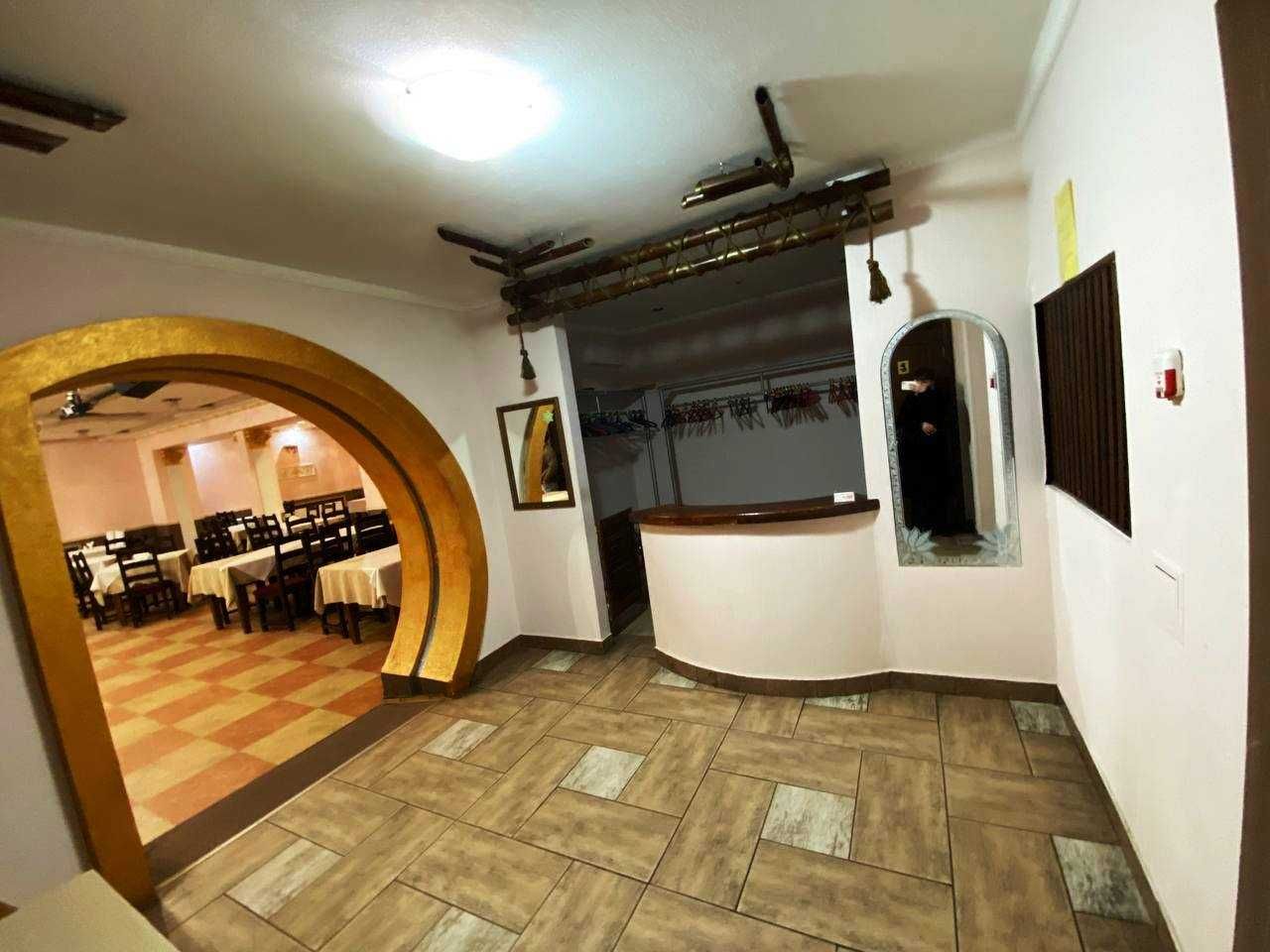 Бакинський Двір Продаж ресторану в центрі міста Бровари