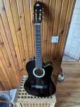 Gitara klasyczna 4/4 z futerłem