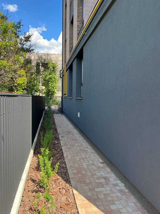 ЦЕНТР однокімнатна в клубному будинку є ГАЗ