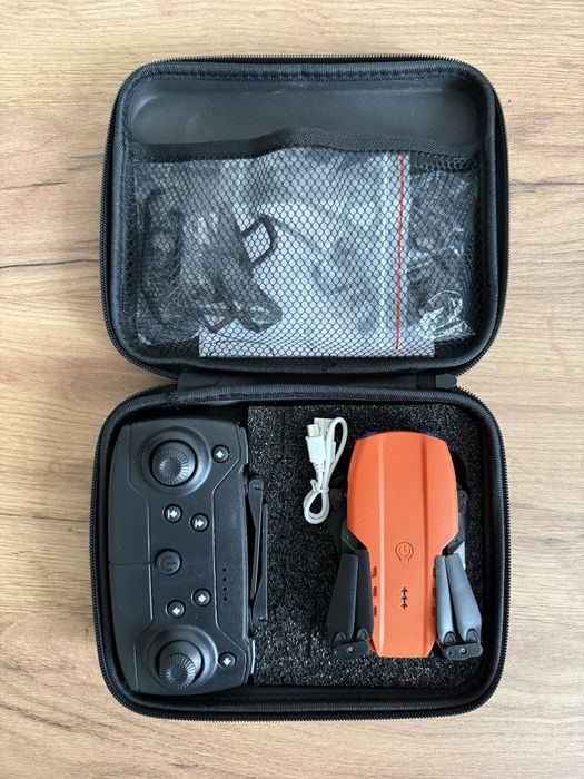 Продаю дитячий дрон E99 DRONE.