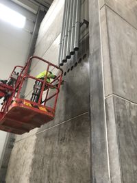 Різка бетону демонтаж алмазне буріння свердління отворів