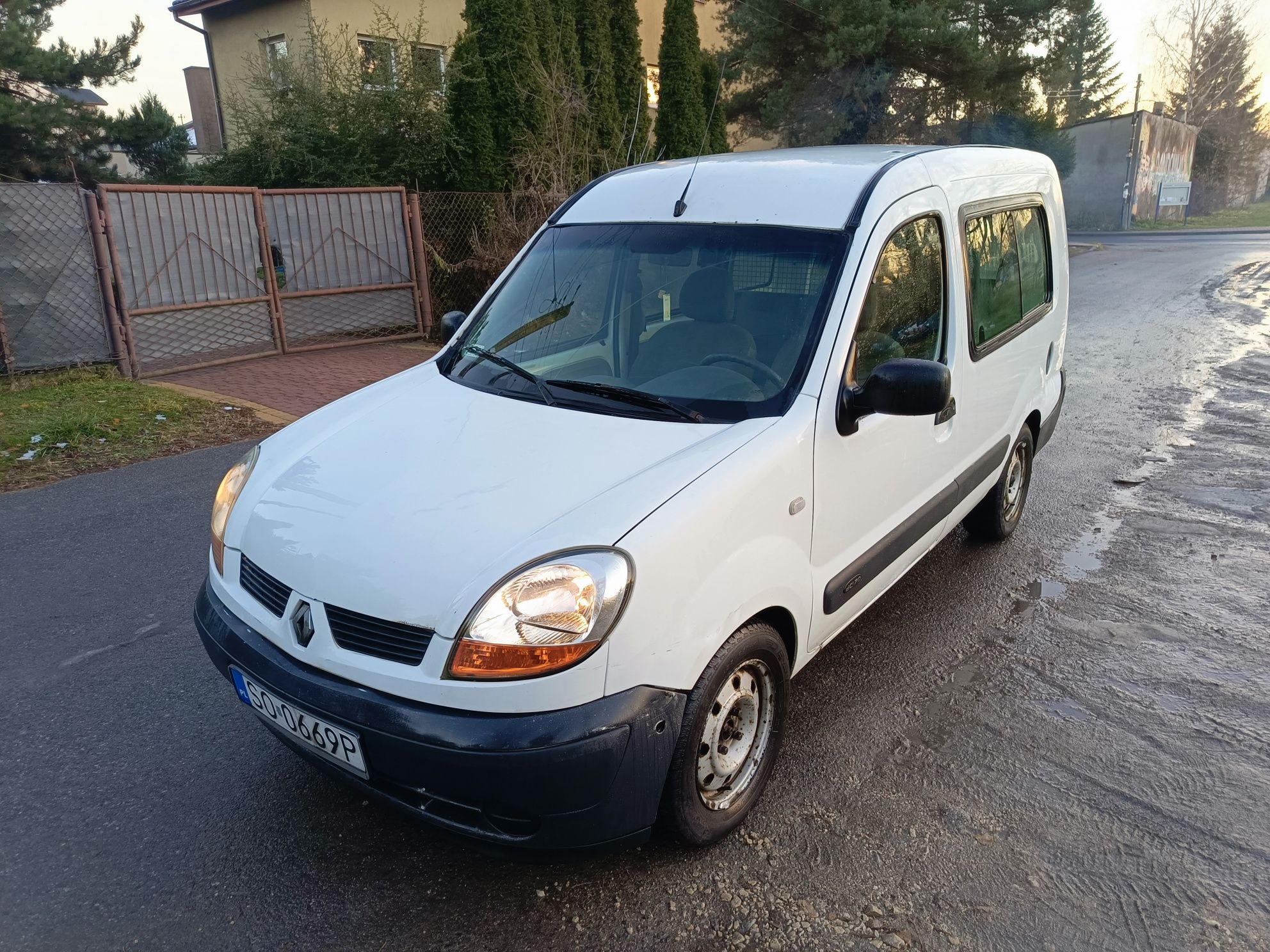 Renault Kangoo Long 5 osób 1.5 DCi hak, klima