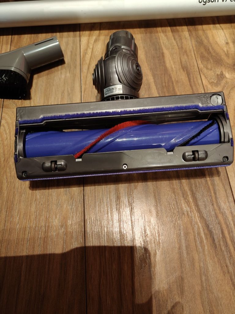 Odkurzacz dyson v7