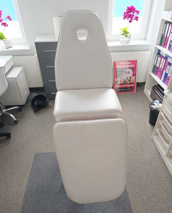 Fotel kosmetyczny łóżko Biomak