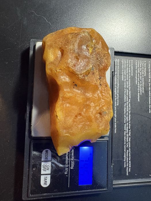 Bursztyn Baltycki oczyszczony i naladowany intencja milosci