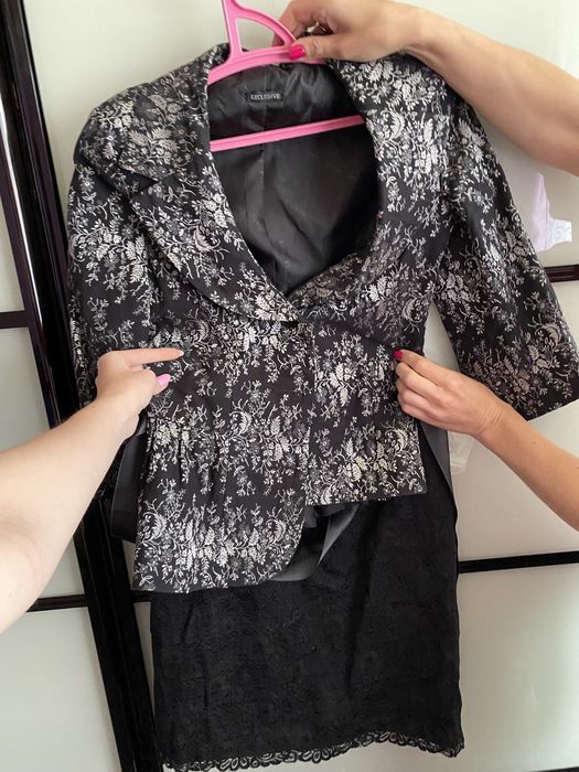 Костюм жіночий