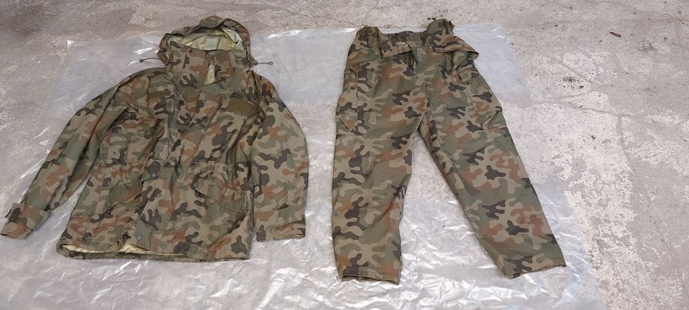 Ubranie wojskowe wzór 128 mon