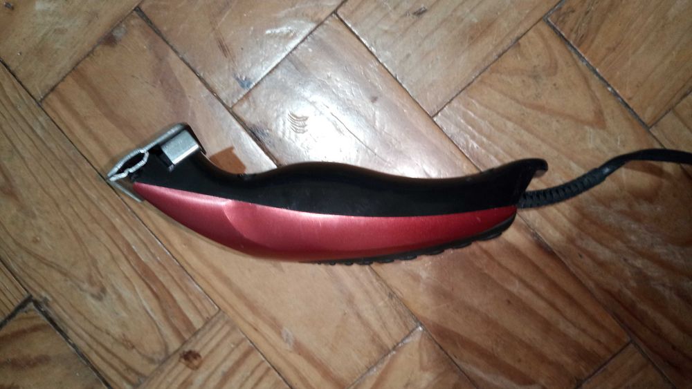Máquina de Cortar Cabelo