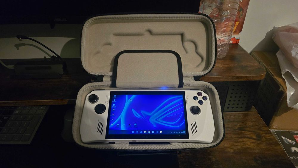 Consola Asus Rog Ally Z1 Extrem