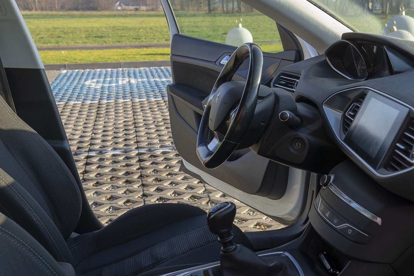 Sprzedam Peugeot308  1.6 disel bluehdi