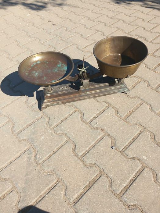 Balança FORCE até 10 kg, francesa, tigelas de latão, década de 1920