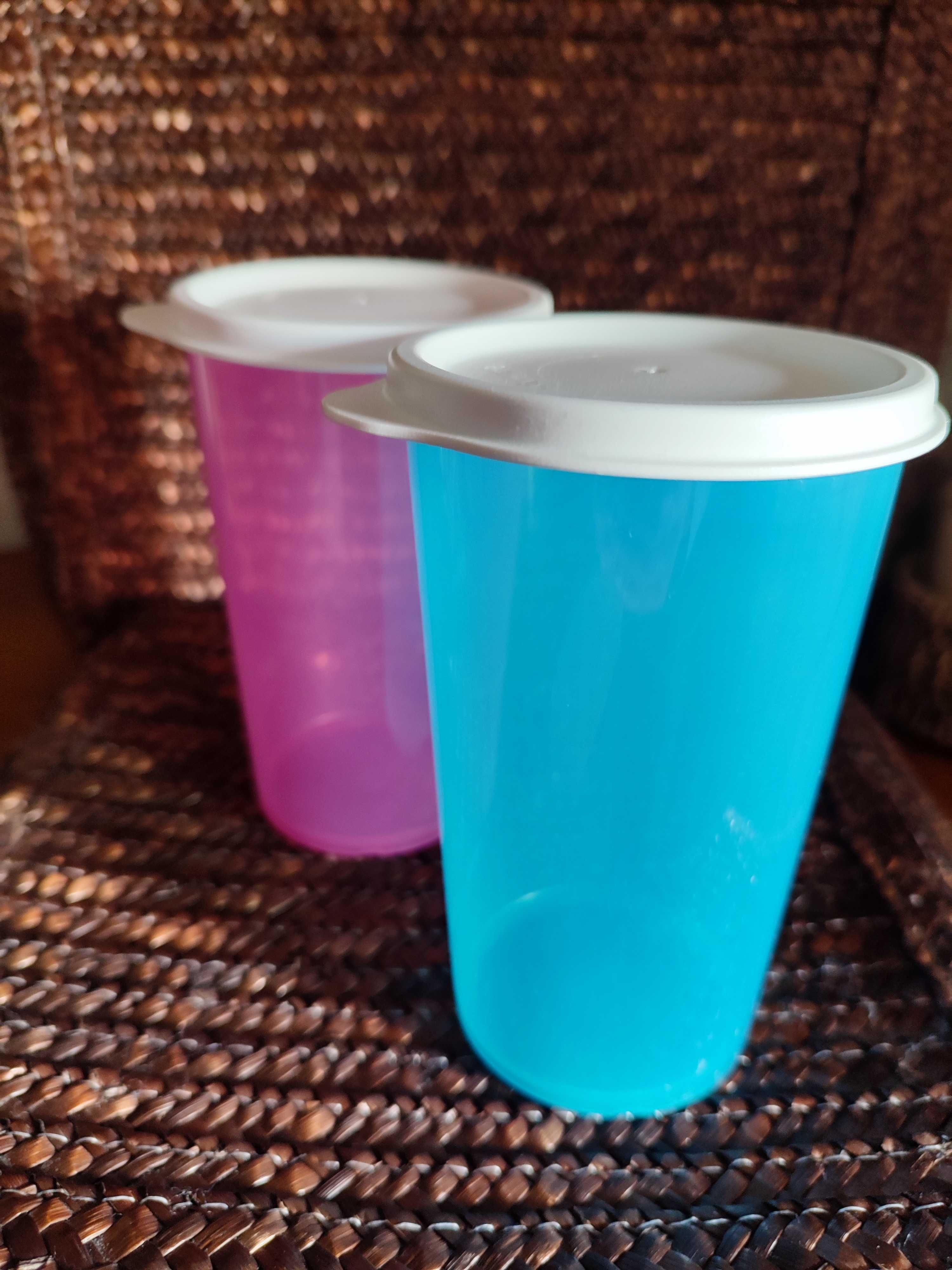 Tupperware Copos com tampa (2)