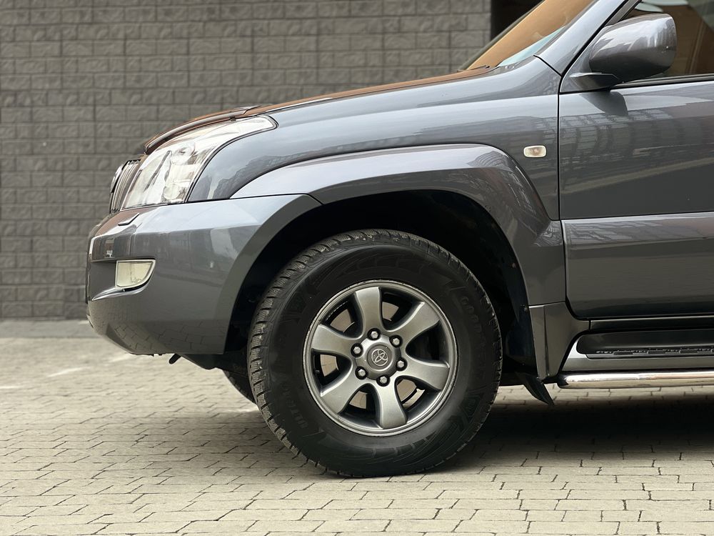Toyota Prado 120
