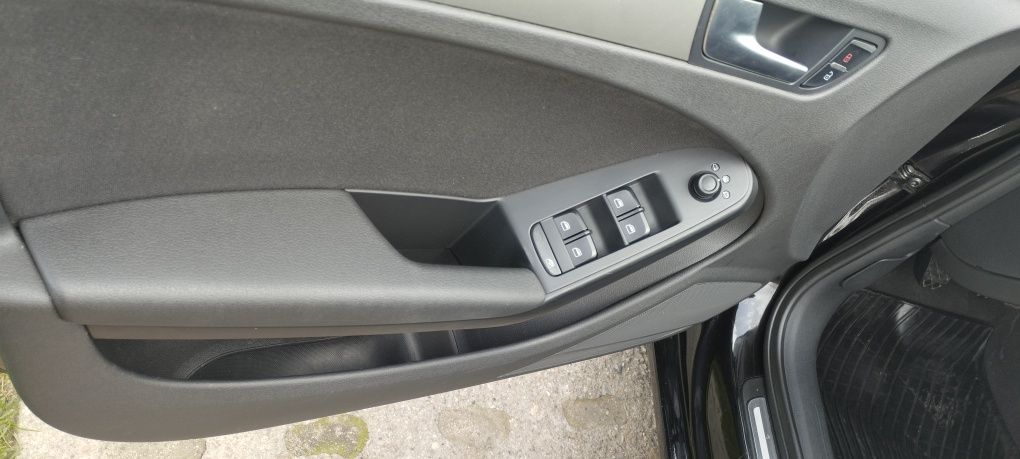 Audi A4 B8 2,0 diesel Xenon Led Nowy Rozrząd