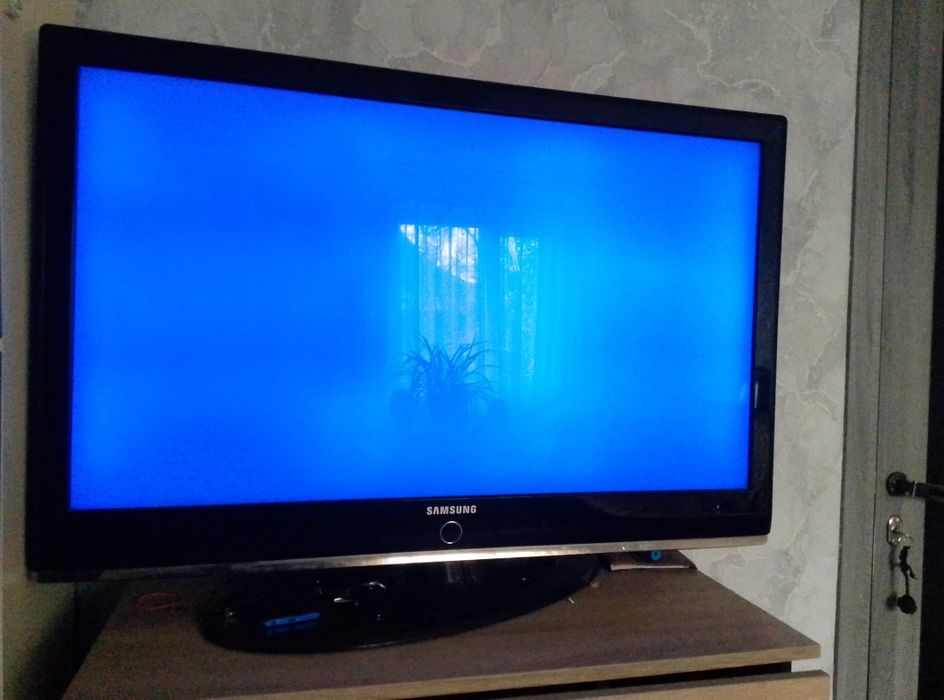Продам телевізор Samsung 40d
