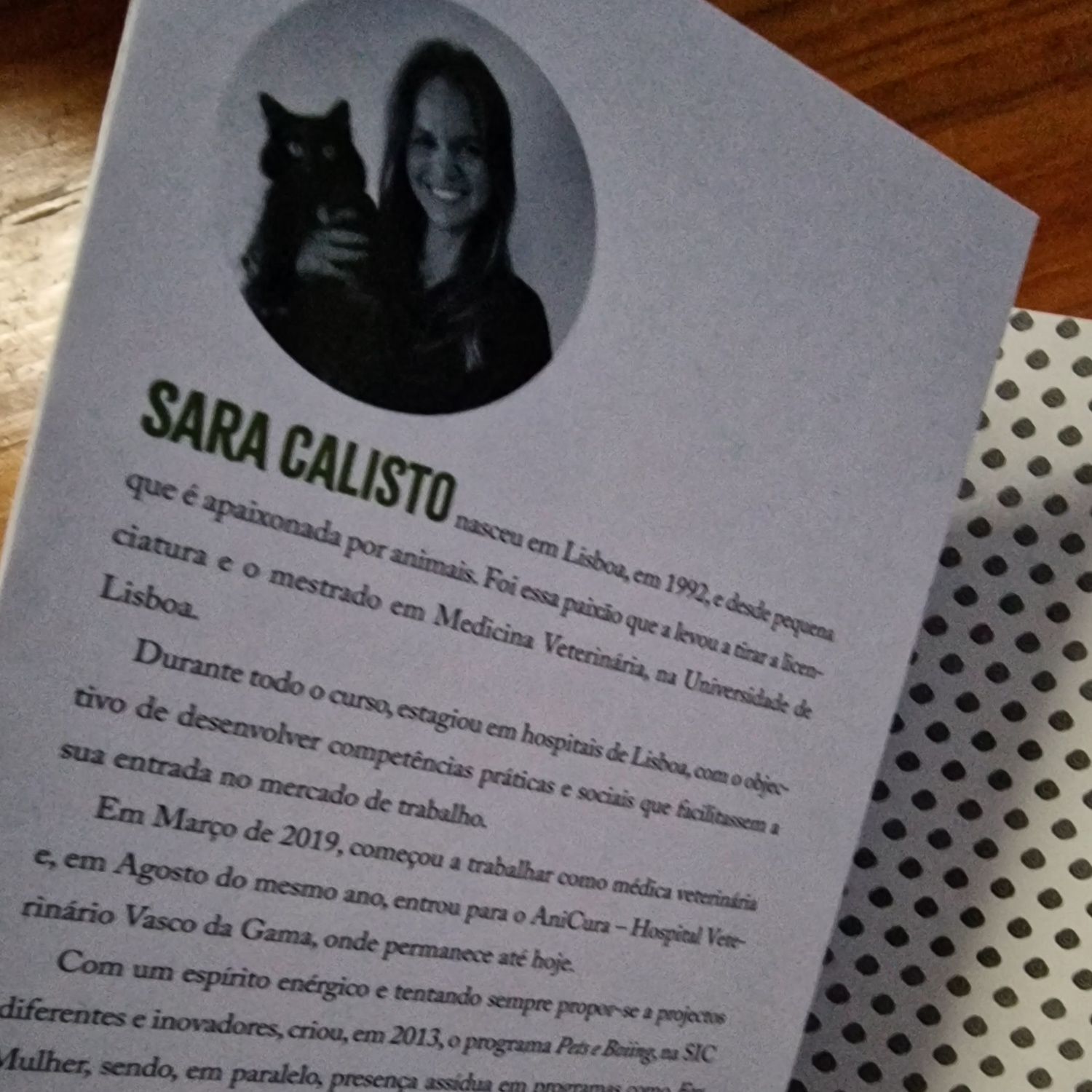 "Tenho um Animal de Estimação! E Agora?" da autoria de Sara Calisto