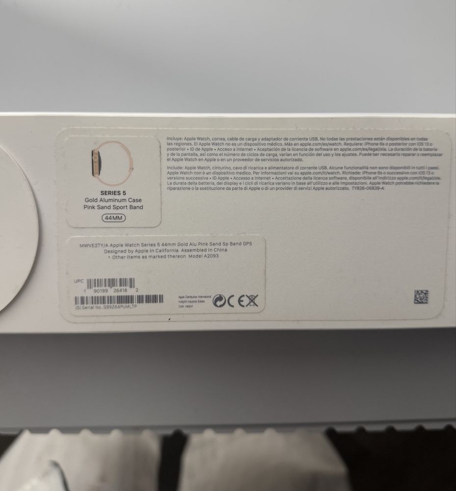 Apple Watch Series 5 - 44mm Gold
