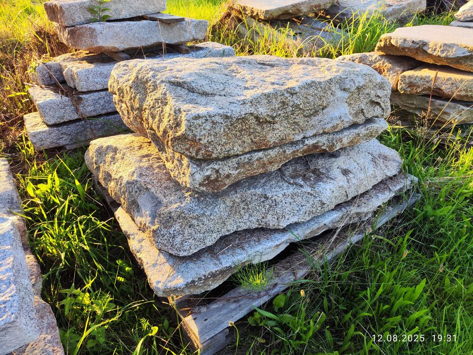 Płyty granitowe chodnikowe stare z rozbiórki przedwojenne, na ścieżki