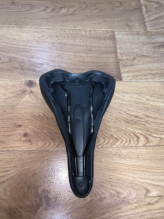 Сідло для велосипеда Veloman