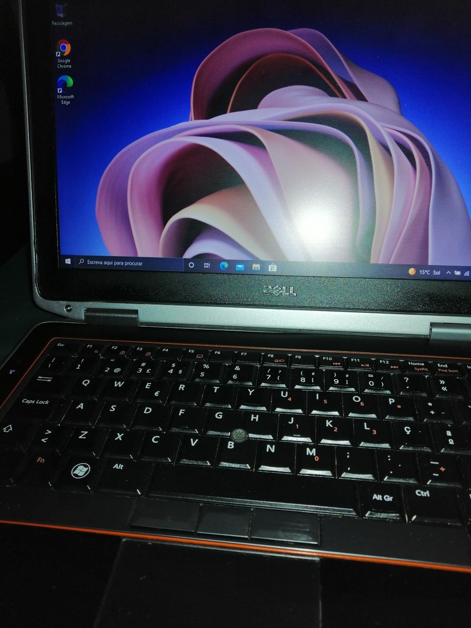 Portátil Dell 14 polegadas-Gama Profissional Pentium i5 4GB 160 SSD pc