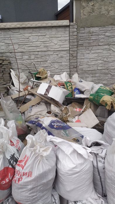 Вывоз мусора веток уборка территории