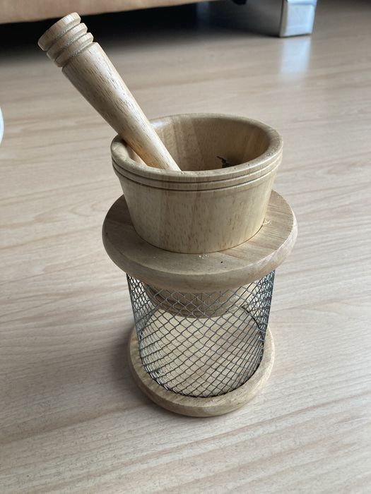 Moździeż kuchenny drewniany