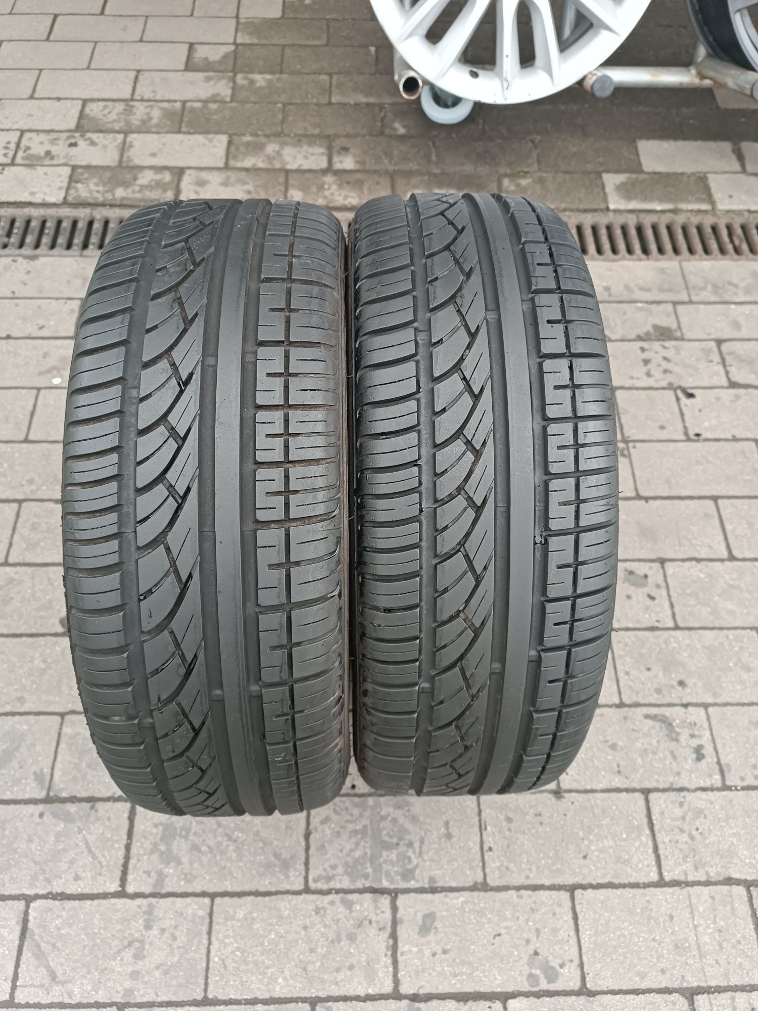 175/55R15 KUMHO ECSTA KH11
175/55R15