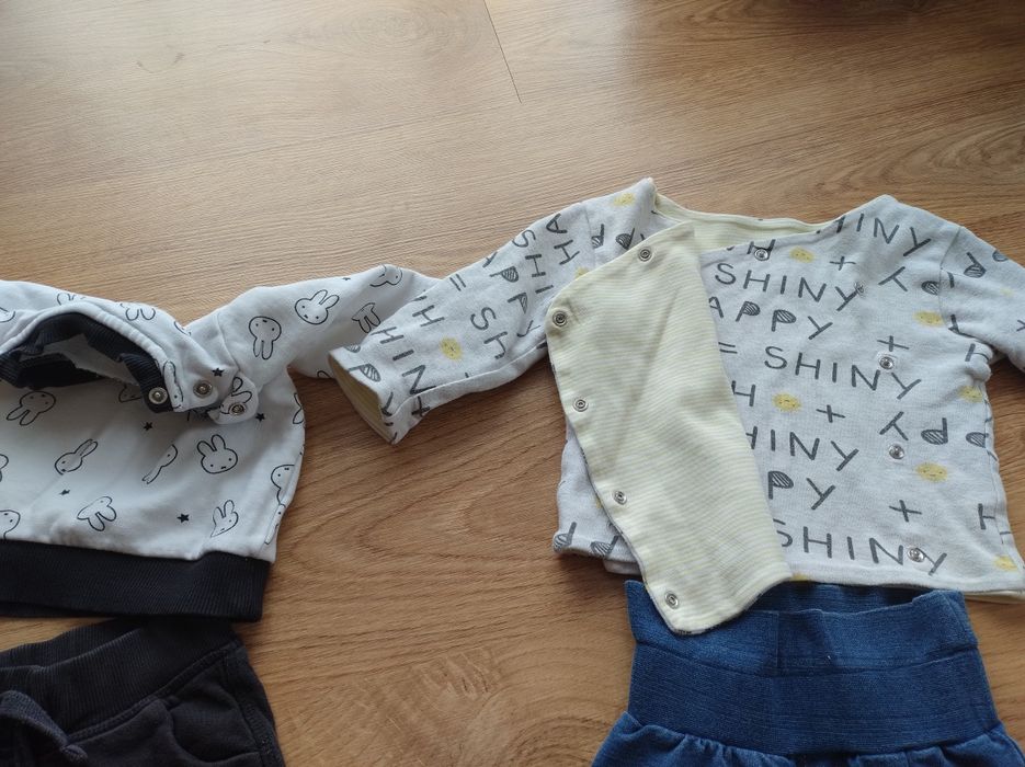 Ubranka niemowlęce, chłopięce, dwa komplety