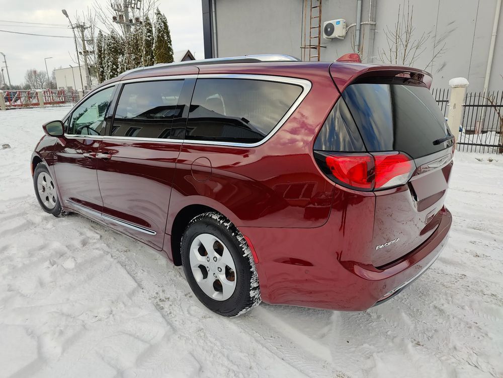 Chrysler Pacifica Pacifica Touring L +, niski przebieg, 1 właściciel w Polsce