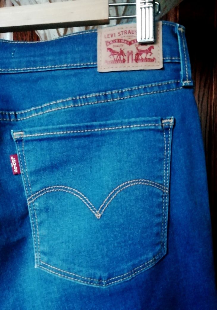 Джинсы мужские Levis Strauss 48 р