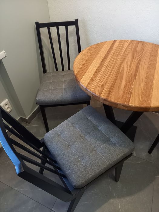 Стіл і крісла, набір кухонний