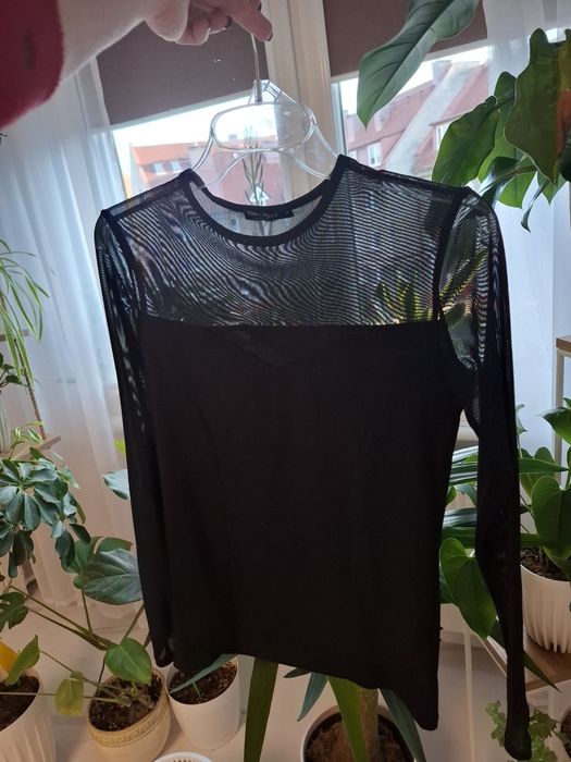 Bluzka S - M Czarna z siateczką długi rękaw pod żakiet na codzień