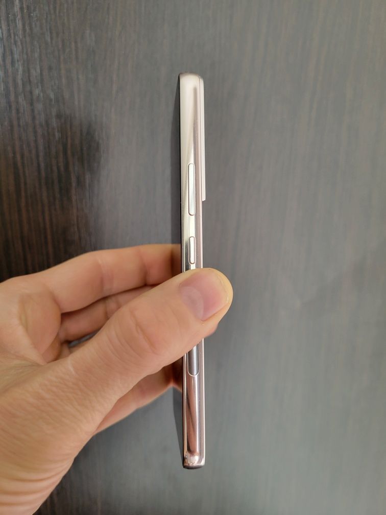 Samsung Galaxy S22  Snapdragon идеал