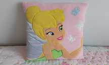 Poduszka licencyjna Disney Dzwoneczek 37 x 37 x ok. 8 cm