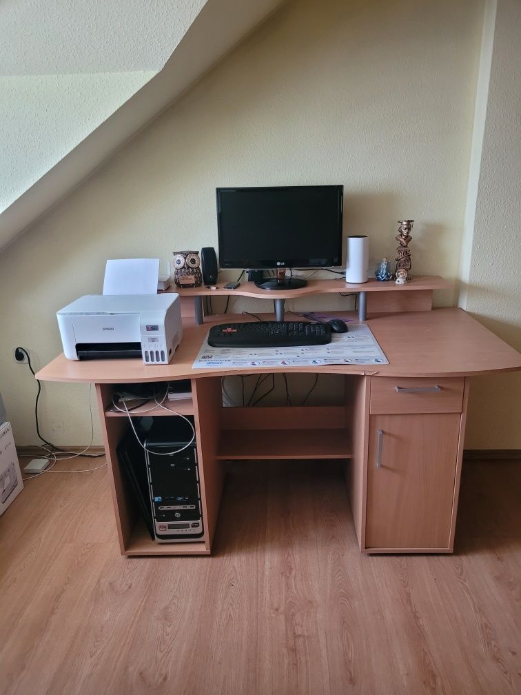 Duże biurko 160cm x 80cm