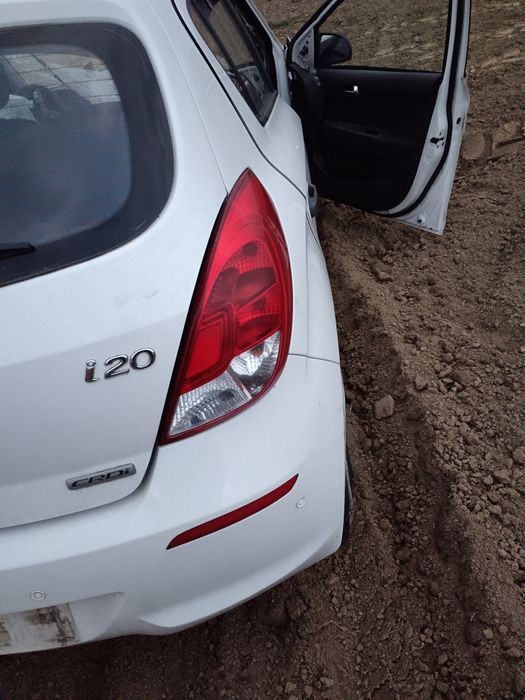 Drzwi lewe tylne Hyundai i 20 kaplet biale